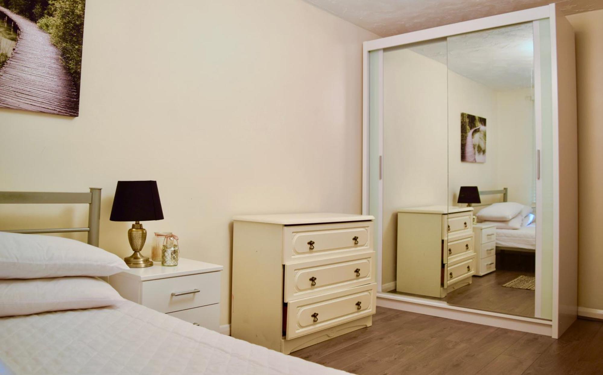 Stylish And Homely 4 Bedroom Home In East لندن المظهر الخارجي الصورة